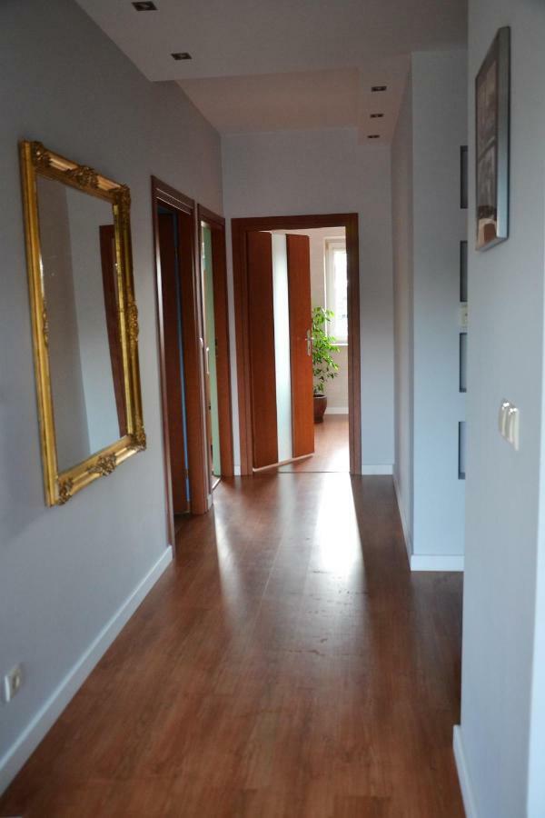 Tarnow Dom / Apartament W Centrum المظهر الخارجي الصورة